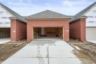 48832 Birmingham Drive, Chesterfield, MI 48047