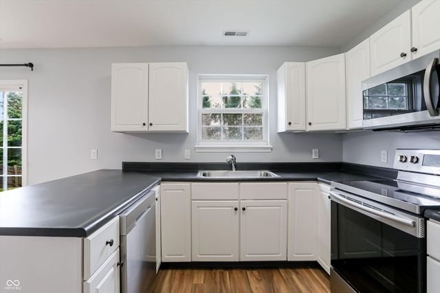 14904 Oak Road, Carmel, IN 46033