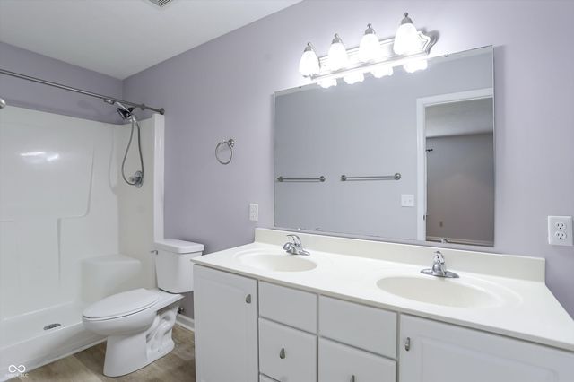14904 Oak Road, Carmel, IN 46033