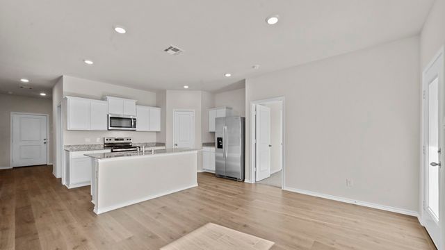 386 Pleasant Colony Drive, Waxahachie, TX 75165