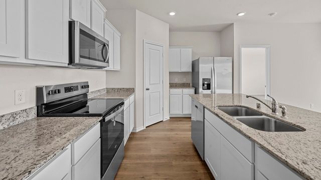 386 Pleasant Colony Drive, Waxahachie, TX 75165