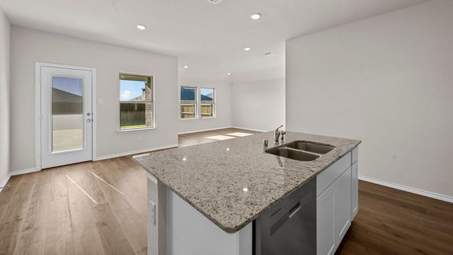 386 Pleasant Colony Drive, Waxahachie, TX 75165