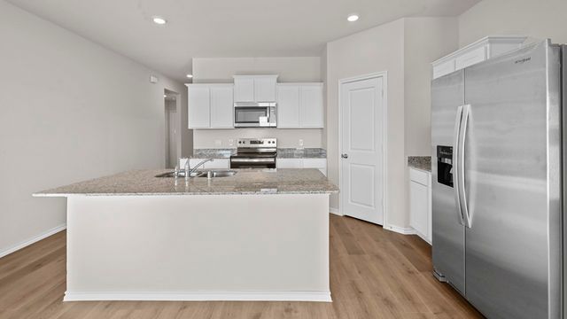 386 Pleasant Colony Drive, Waxahachie, TX 75165