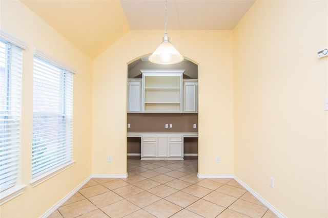 8847 Distant Woods Drive, Houston, TX 77095