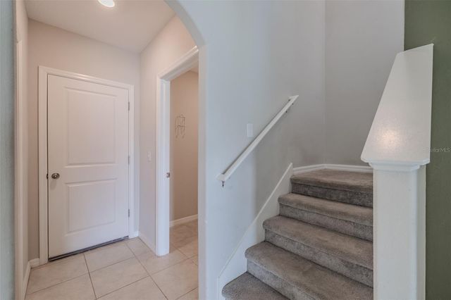 4712 RON EDDIE, Tampa, FL 33619