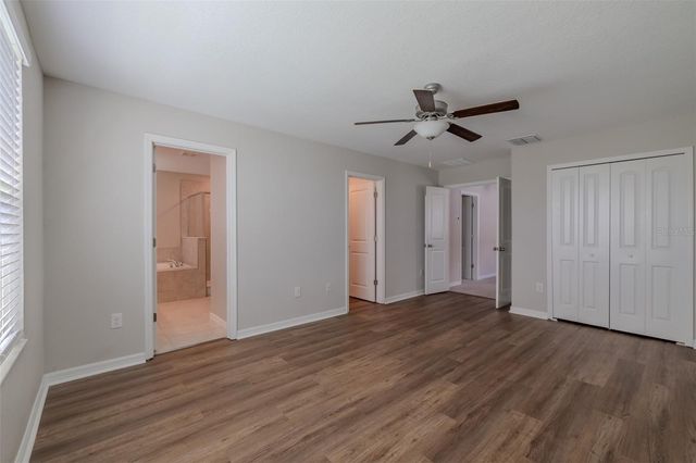 4712 RON EDDIE, Tampa, FL 33619