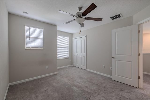 4712 RON EDDIE, Tampa, FL 33619