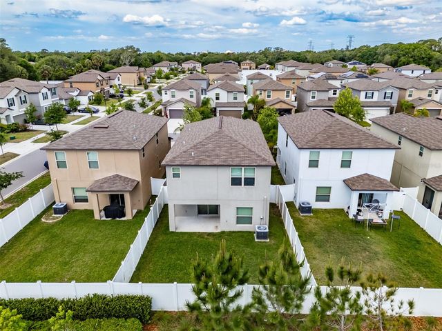 4712 RON EDDIE, Tampa, FL 33619