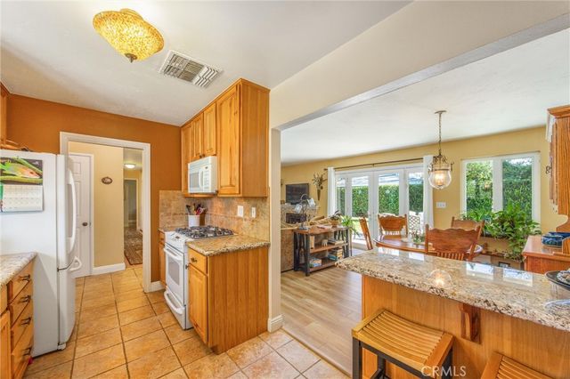 919 Chestnut Avenue, Redlands, CA 92373