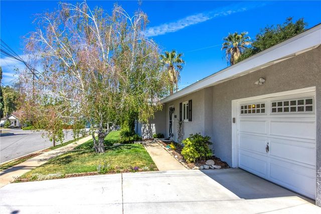 919 Chestnut Avenue, Redlands, CA 92373