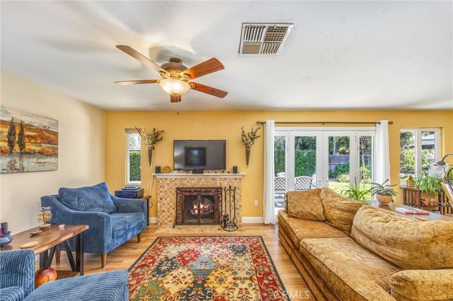 919 Chestnut Avenue, Redlands, CA 92373