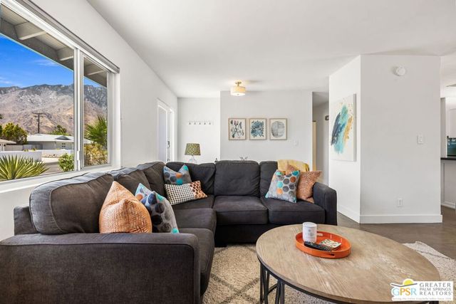 490 E Molino Road, Palm Springs, CA 92262