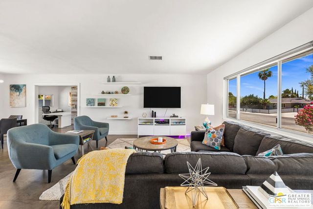490 E Molino Road, Palm Springs, CA 92262