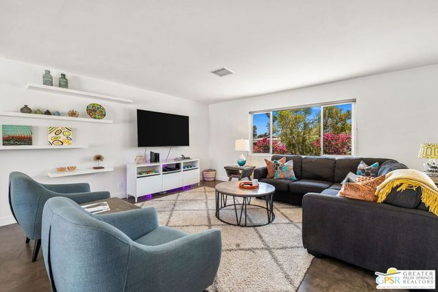 490 E Molino Road, Palm Springs, CA 92262