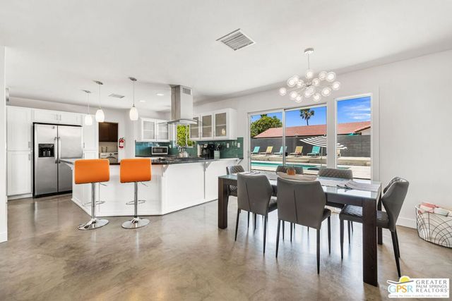 490 E Molino Road, Palm Springs, CA 92262