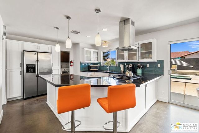 490 E Molino Road, Palm Springs, CA 92262