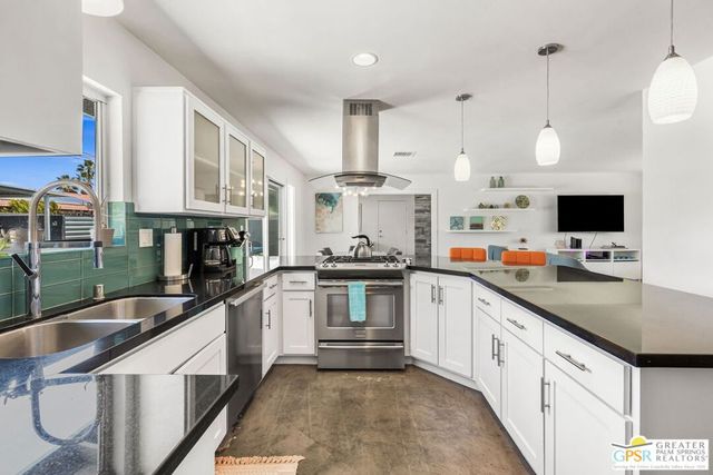 490 E Molino Road, Palm Springs, CA 92262