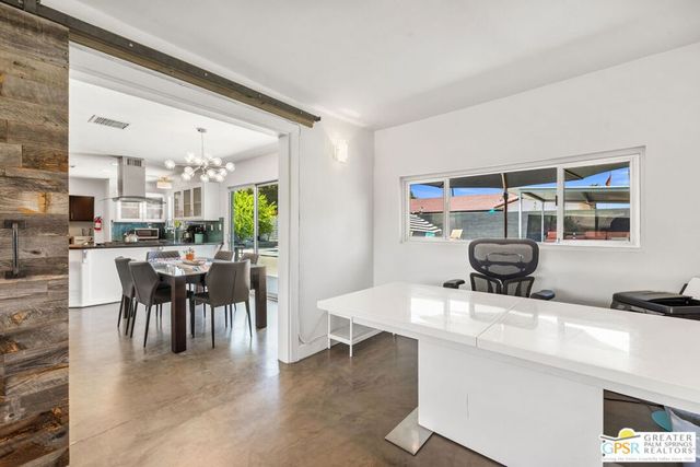 490 E Molino Road, Palm Springs, CA 92262