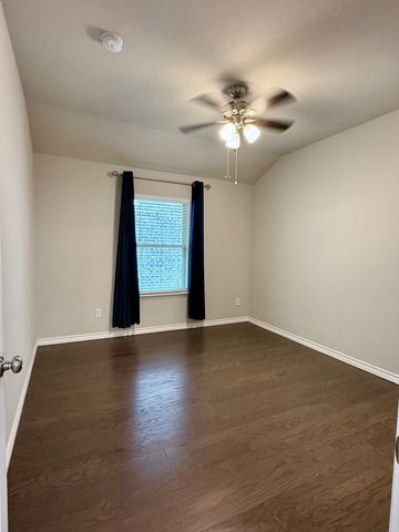 3728 Holly Brook Drive, Fort Worth, TX 76244