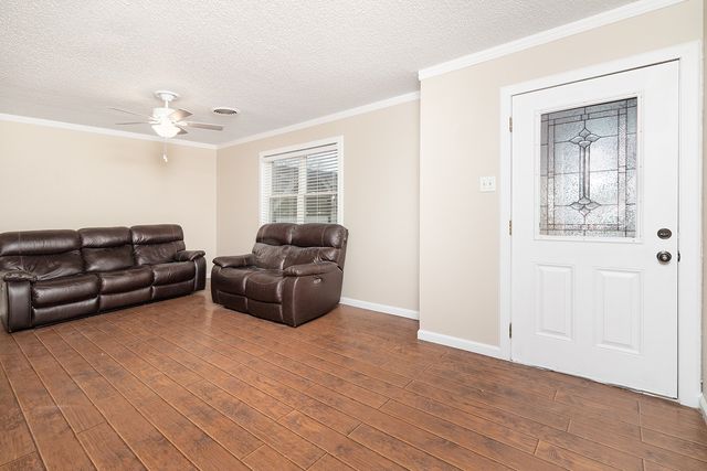 105 State, Brady, TX 76825