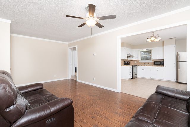 105 State, Brady, TX 76825