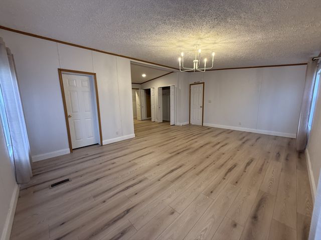 621 Cook Rd, Portland, TN 37148