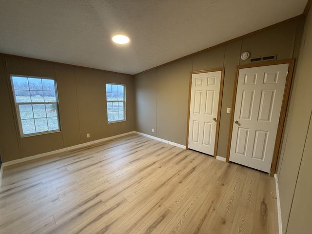 621 Cook Rd, Portland, TN 37148