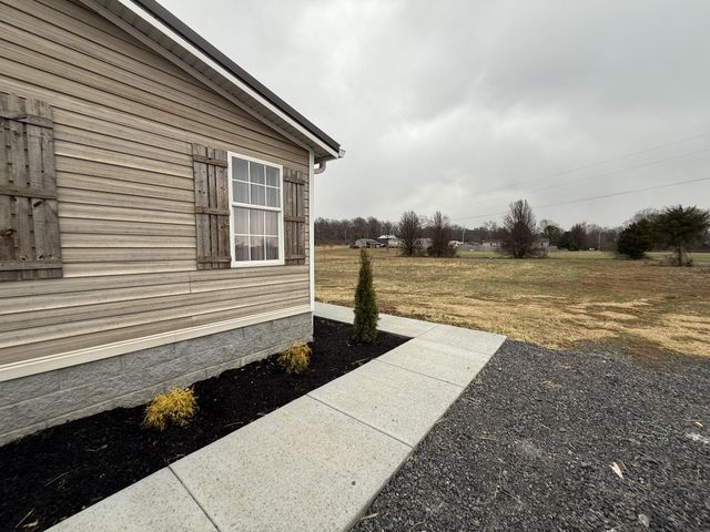 621 Cook Rd, Portland, TN 37148