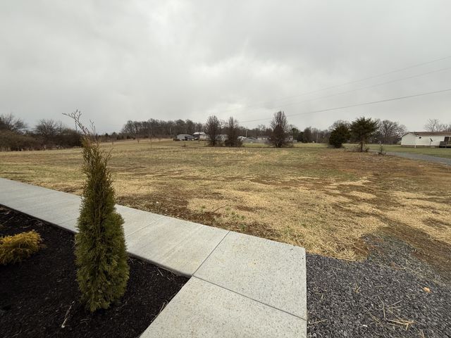 621 Cook Rd, Portland, TN 37148