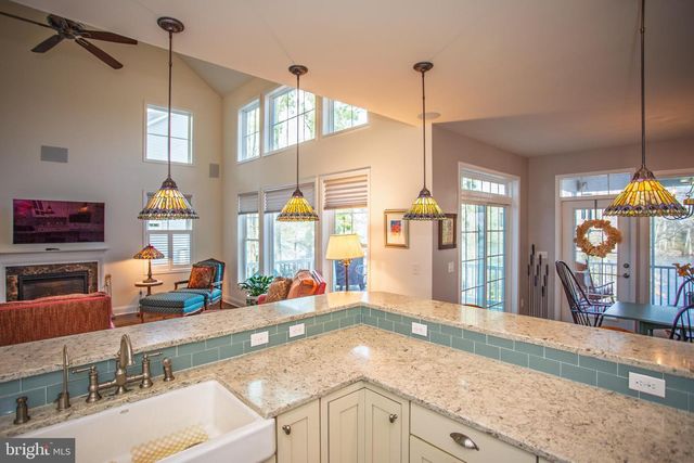 132 W SHORE DR, Milton, DE 19968