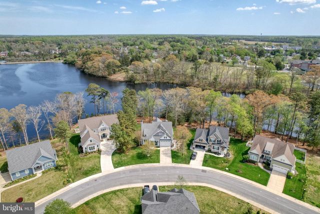 132 W SHORE DR, Milton, DE 19968