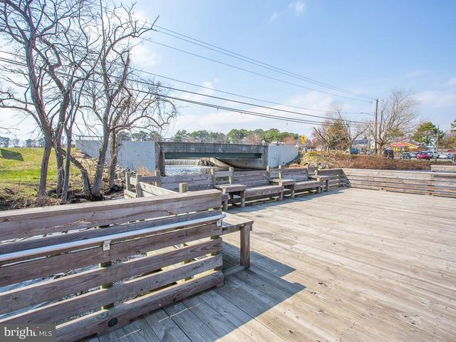 132 W SHORE DR, Milton, DE 19968
