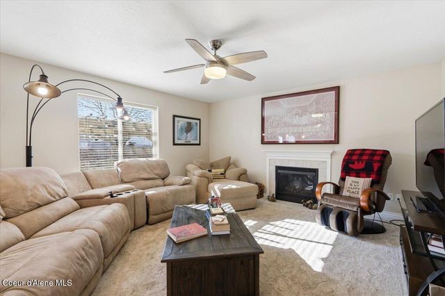 2472 W Warwick CT, Hayden, ID 83835