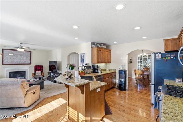 2472 W Warwick CT, Hayden, ID 83835