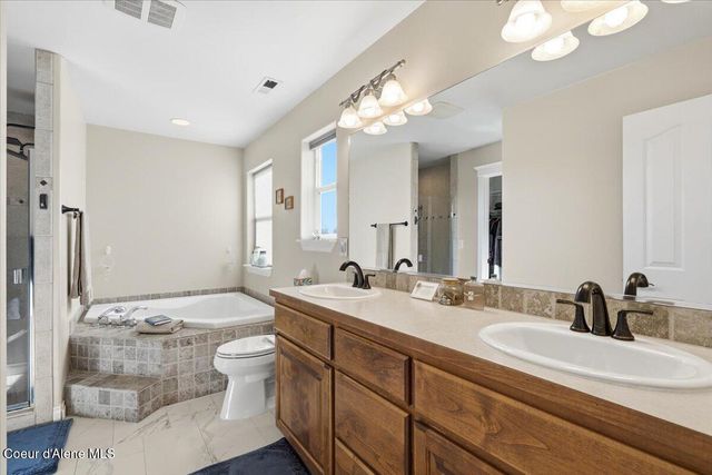 2472 W Warwick CT, Hayden, ID 83835