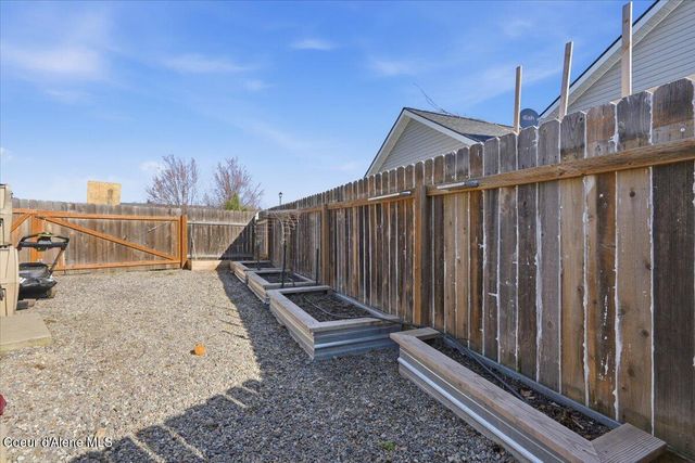 2472 W Warwick CT, Hayden, ID 83835