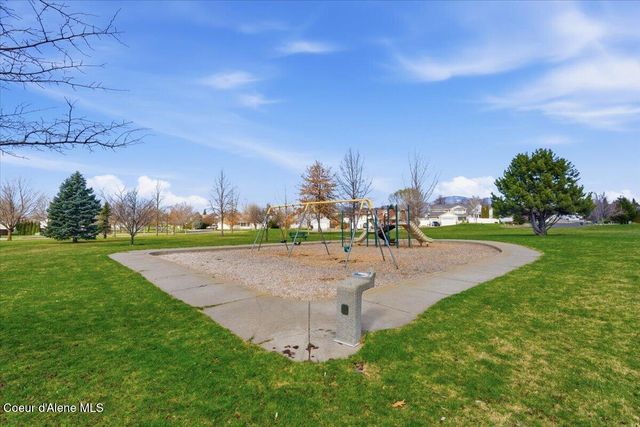 2472 W Warwick CT, Hayden, ID 83835