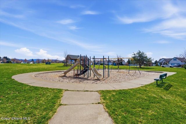 2472 W Warwick CT, Hayden, ID 83835