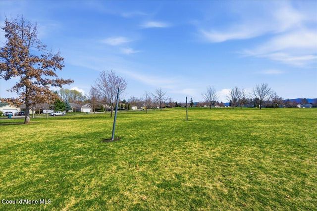 2472 W Warwick CT, Hayden, ID 83835