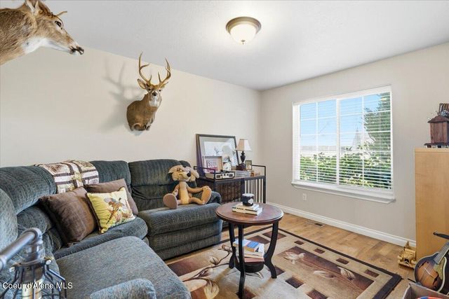 2472 W Warwick CT, Hayden, ID 83835