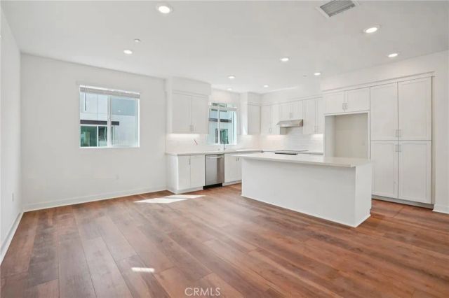 1675 Coral Sea Lane, San Pedro, CA 90731