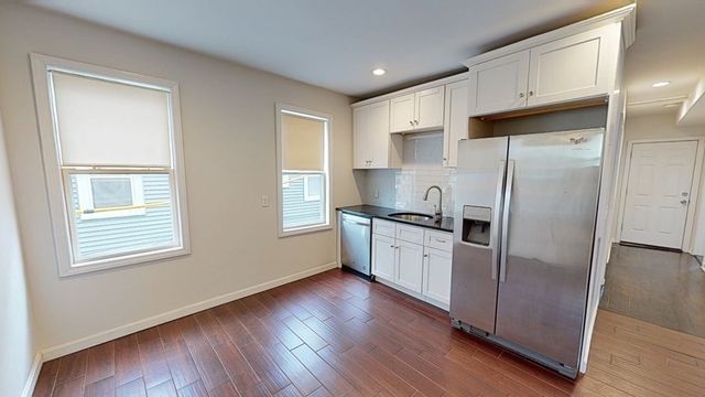 15 Bayside Street 2, Boston, MA 02125