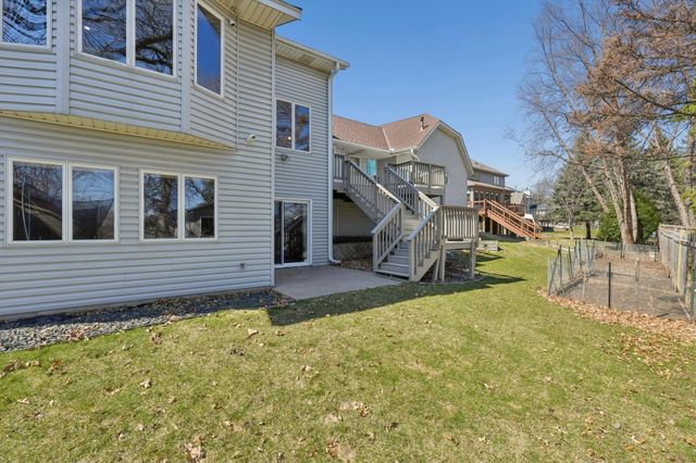 2242 Jennifer Lane, North Saint Paul, MN 55109