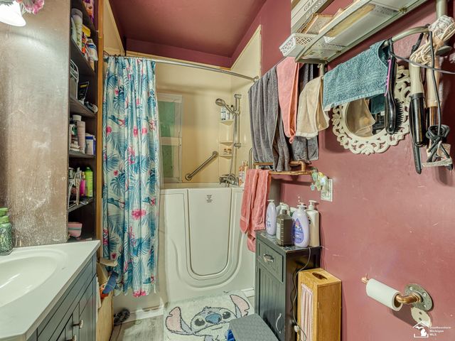 857 Plum Street, Wyandotte, MI 48192