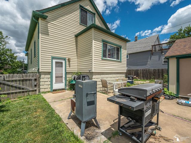 857 Plum Street, Wyandotte, MI 48192