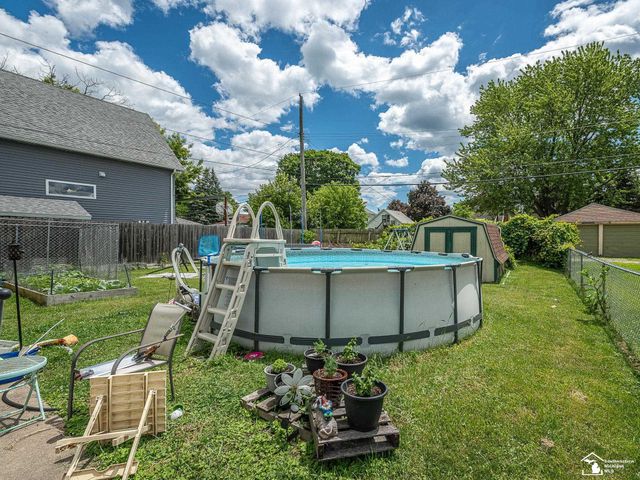 857 Plum Street, Wyandotte, MI 48192