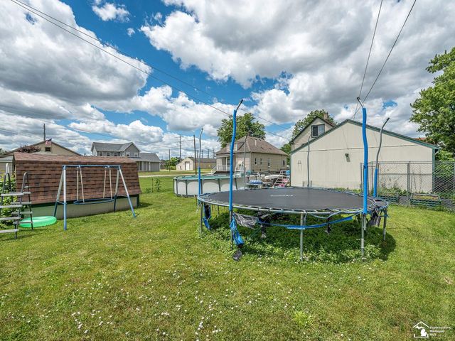 857 Plum Street, Wyandotte, MI 48192