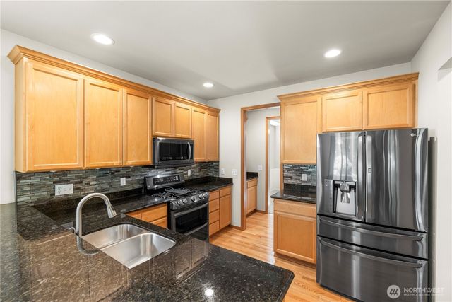 2115 143 Place SW, Lynnwood, WA 98087