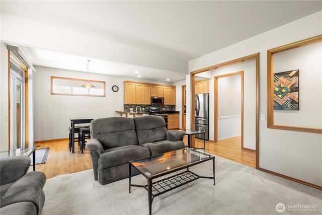 2115 143 Place SW, Lynnwood, WA 98087