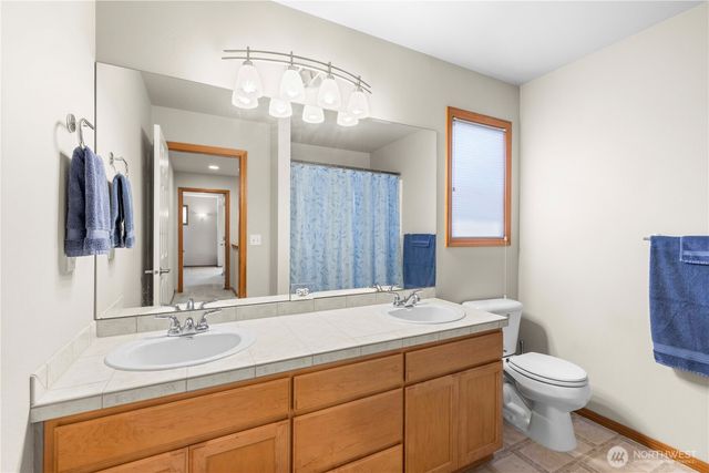 2115 143 Place SW, Lynnwood, WA 98087